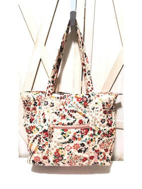 Vera Bradley Tote Bag "Prairie Paisley" Large Vera Tote Bag